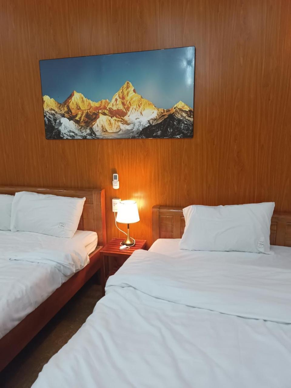 An Homestay & Hostel Motorbikes & Tours Cao Bang Exteriör bild