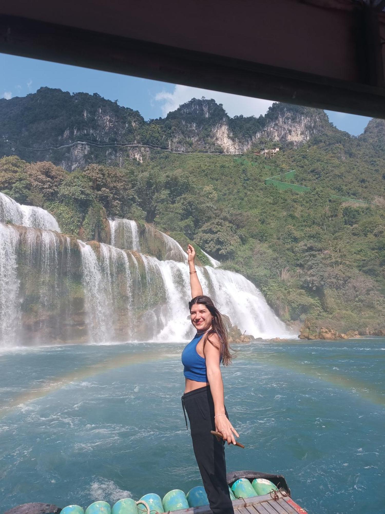 An Homestay & Hostel Motorbikes & Tours Cao Bang Exteriör bild
